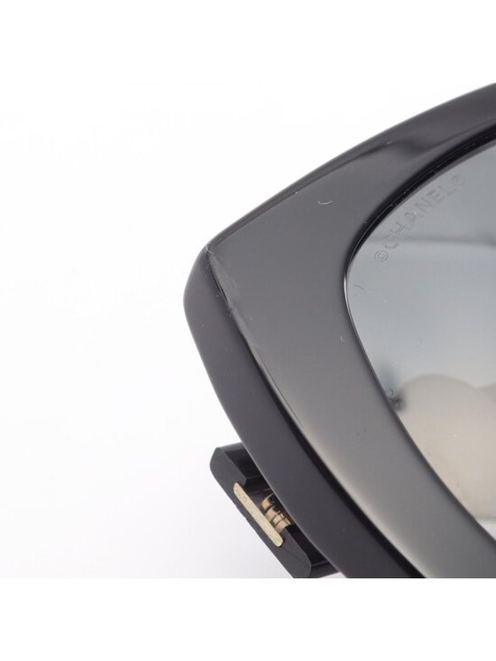 Chanel Sunglasses CC Logo Black Eyewear main image 5